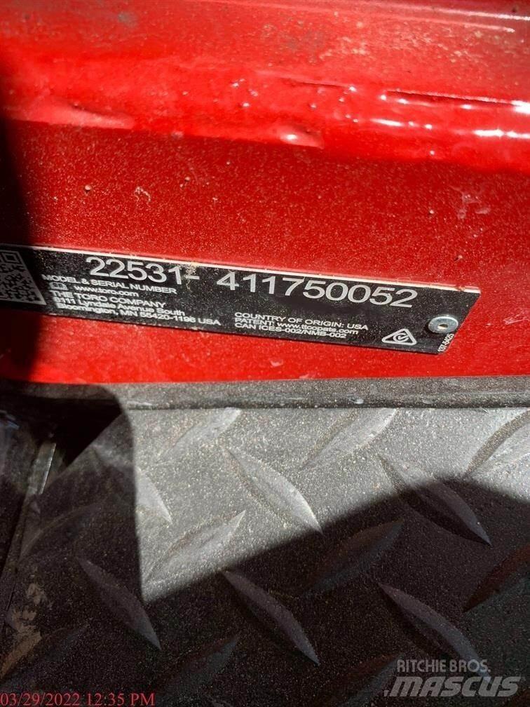 Toro DINGO TXL2000 滑移装载机