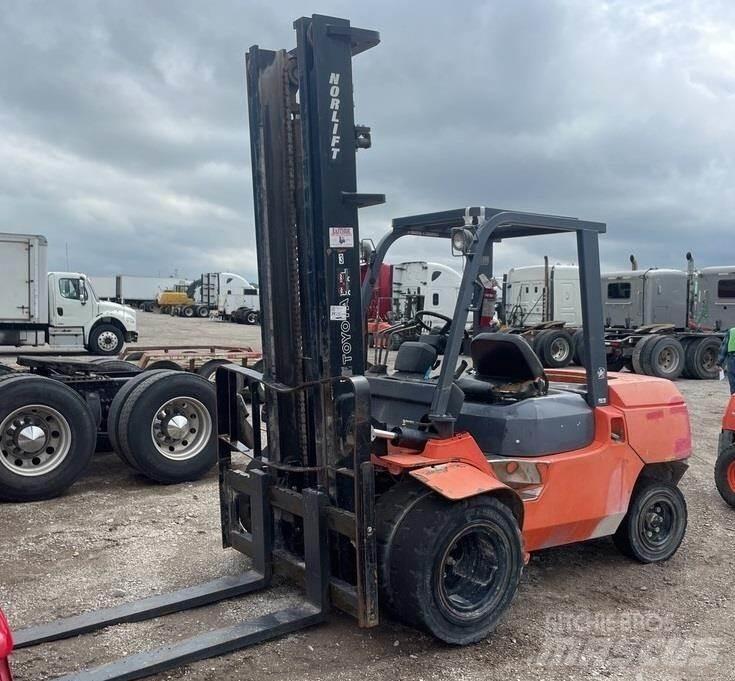 Toyota 7FDU45 其他叉车