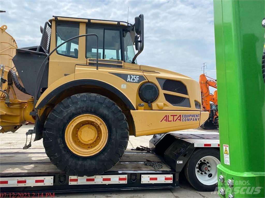 Volvo A25F 水罐车