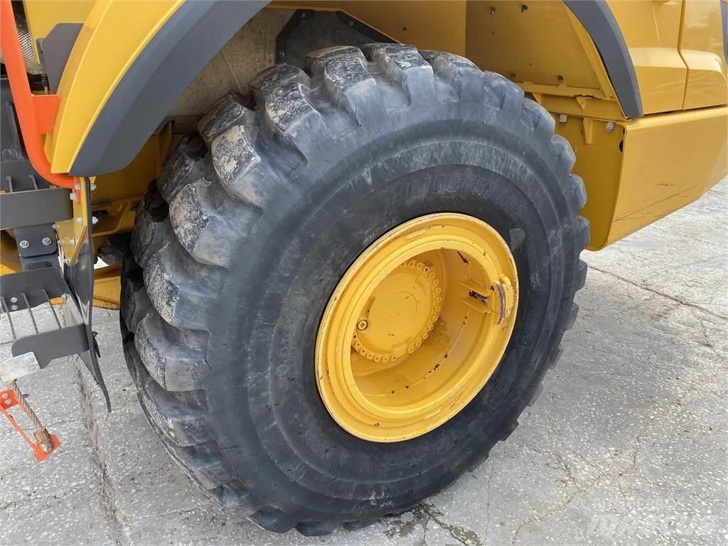 Volvo A25G 铰接式自卸车