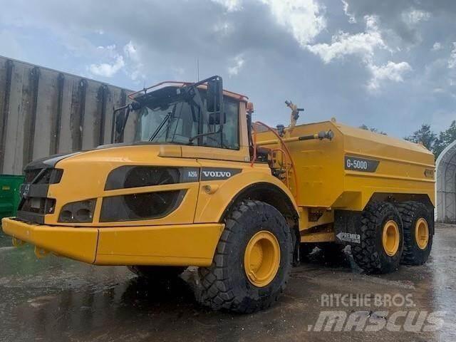 Volvo A25G 水罐车
