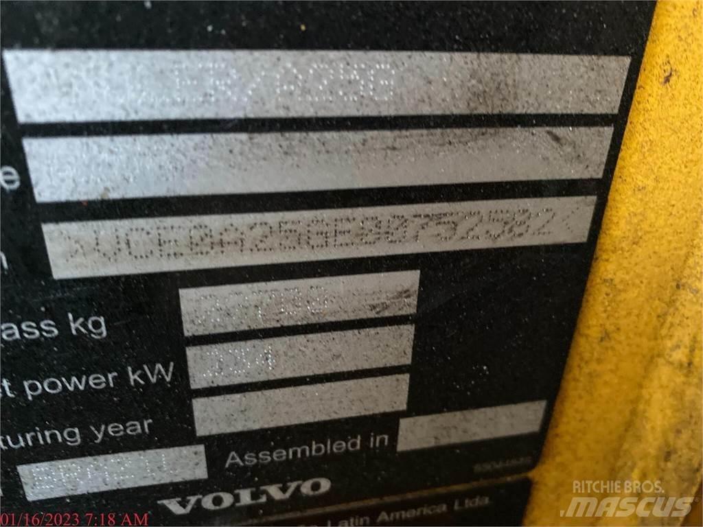 Volvo A25G 铰接式自卸车
