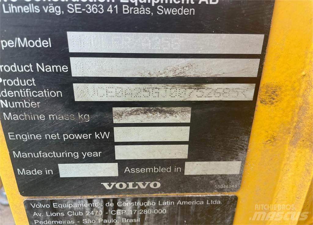 Volvo A25G 铰接式自卸车