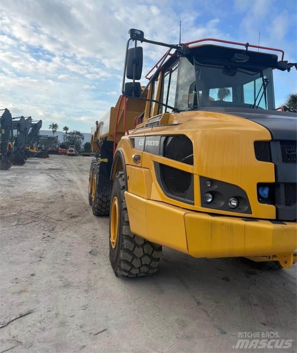 Volvo A25G 铰接式自卸车