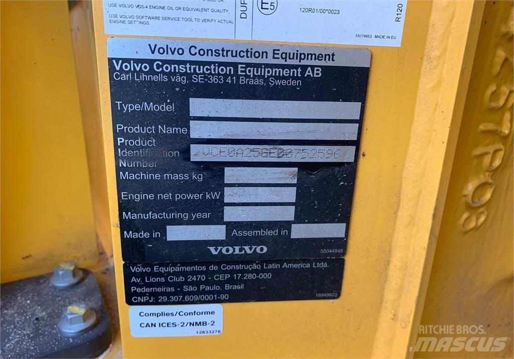 Volvo A25G 铰接式自卸车