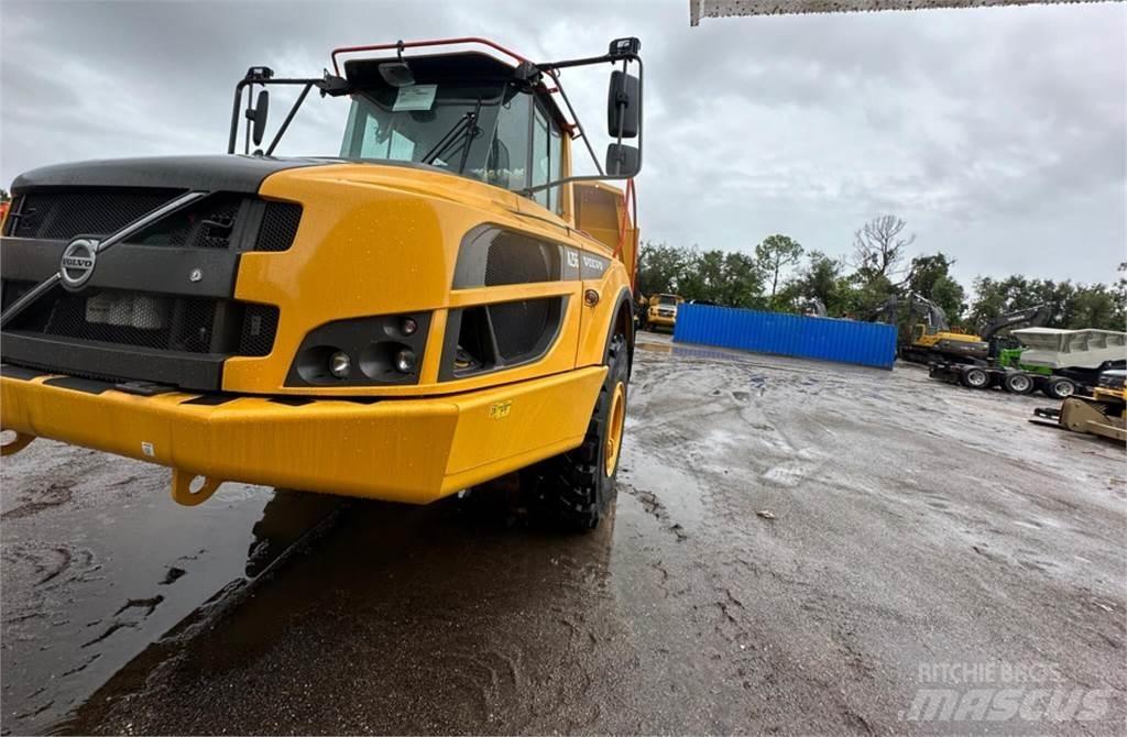 Volvo A25G 铰接式自卸车