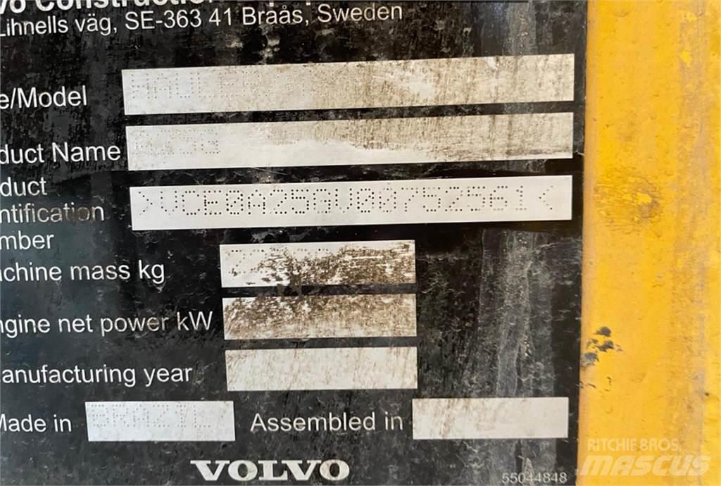 Volvo A25G 铰接式自卸车