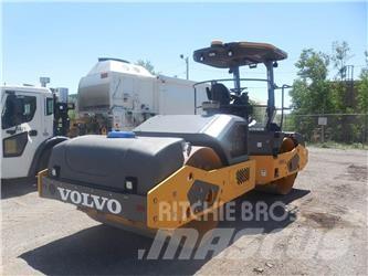 Volvo DD110C 双轮压路机
