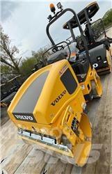 Volvo DD25B 双轮压路机