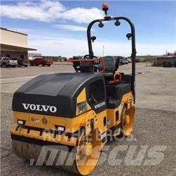 Volvo DD35B 双轮压路机