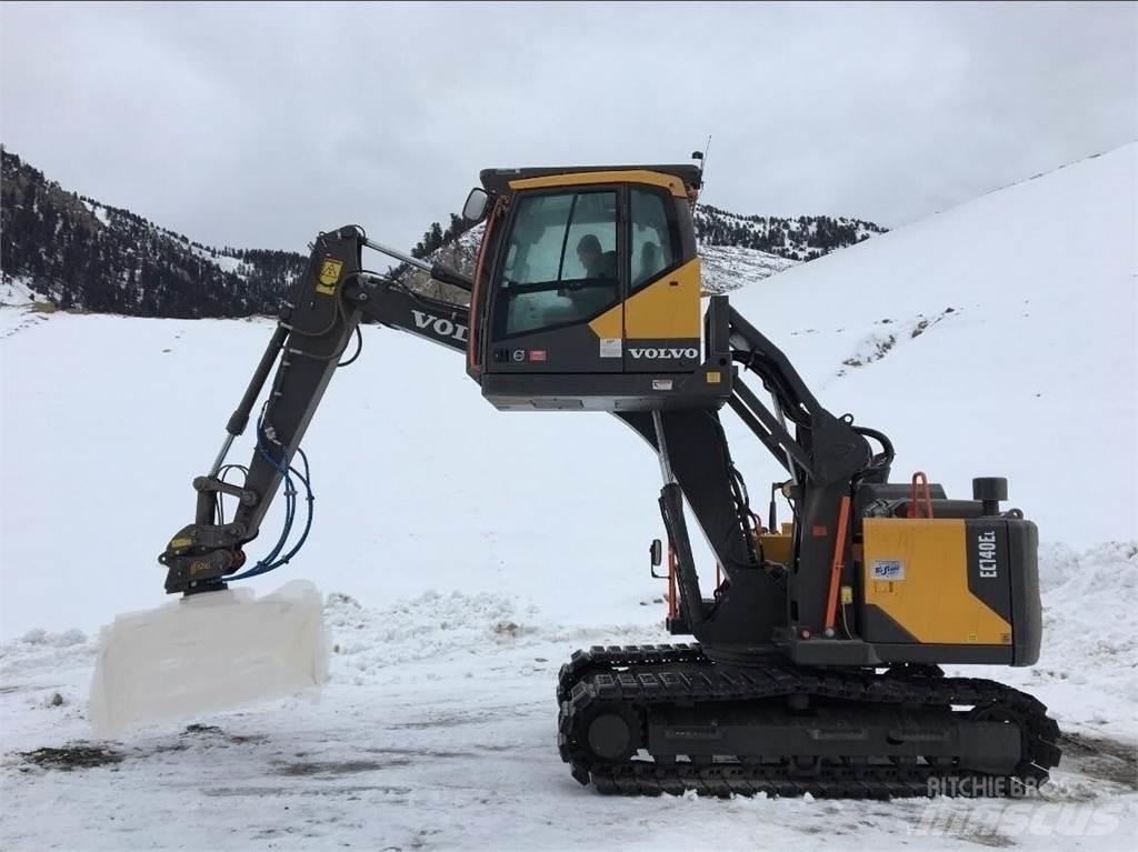 Volvo EC140EL 履带挖掘机