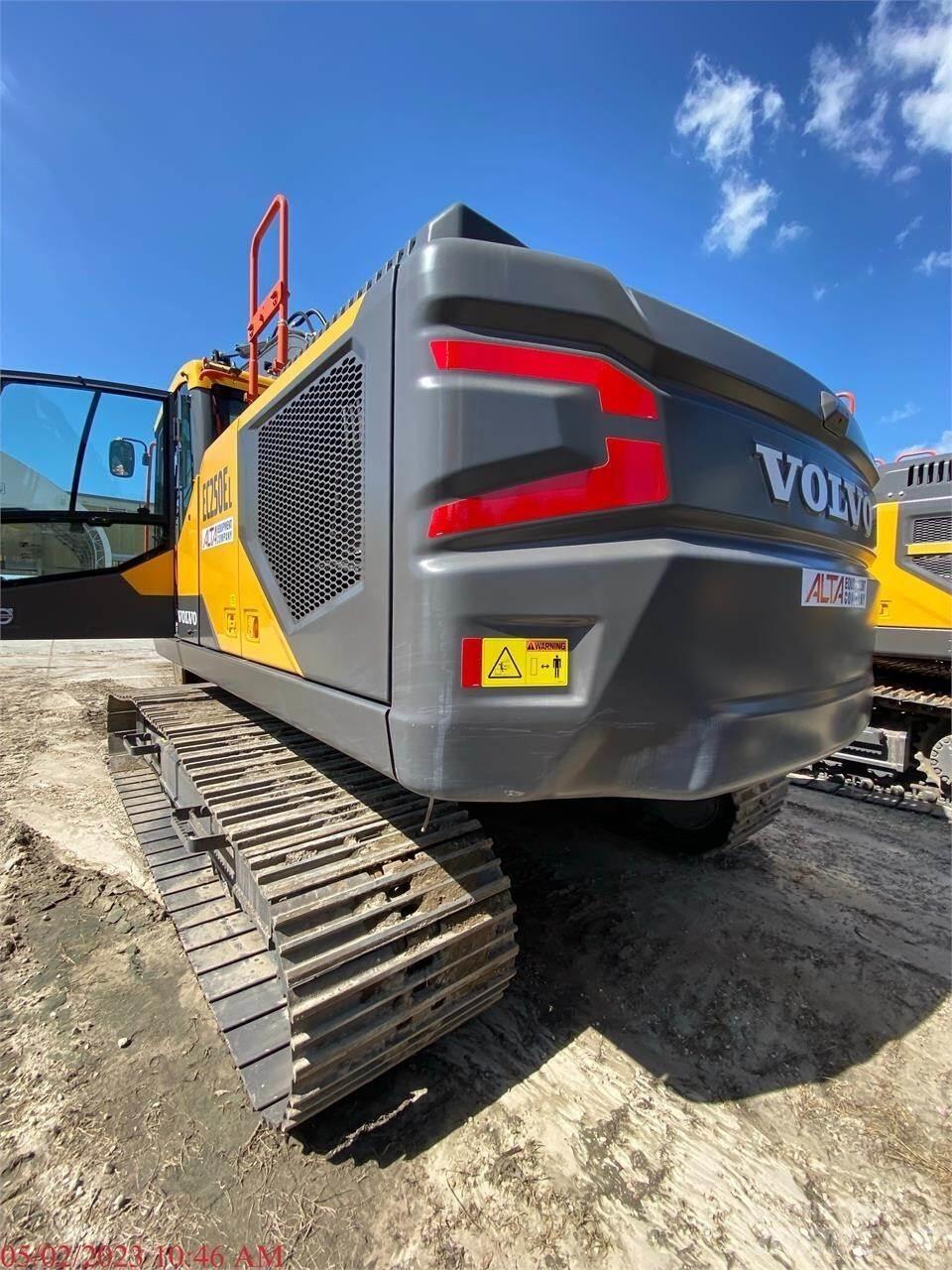 Volvo EC250EL 履带挖掘机