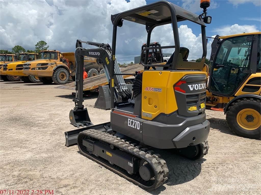 Volvo EC27D 小型挖掘机