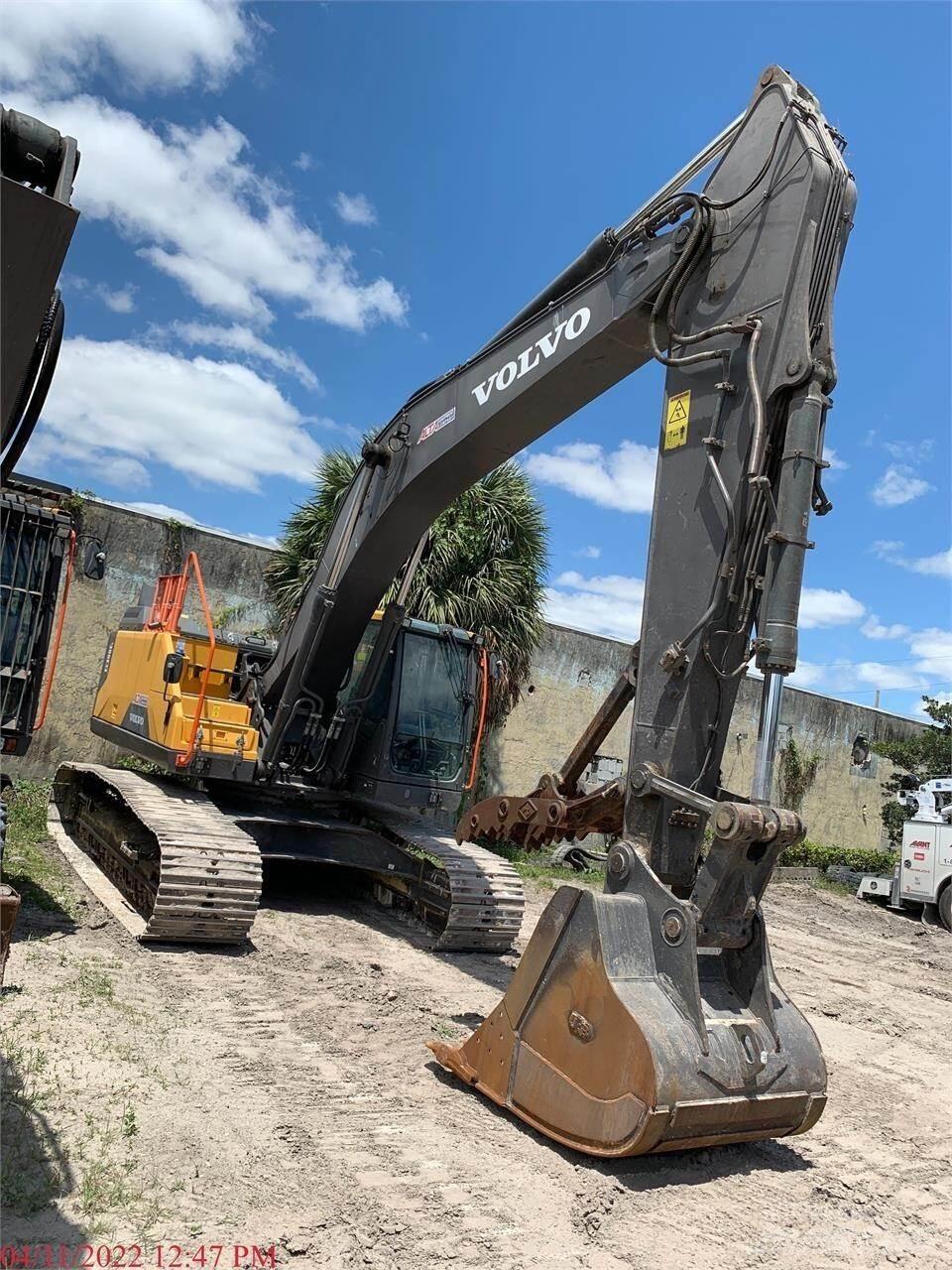 Volvo EC300EL 履带挖掘机