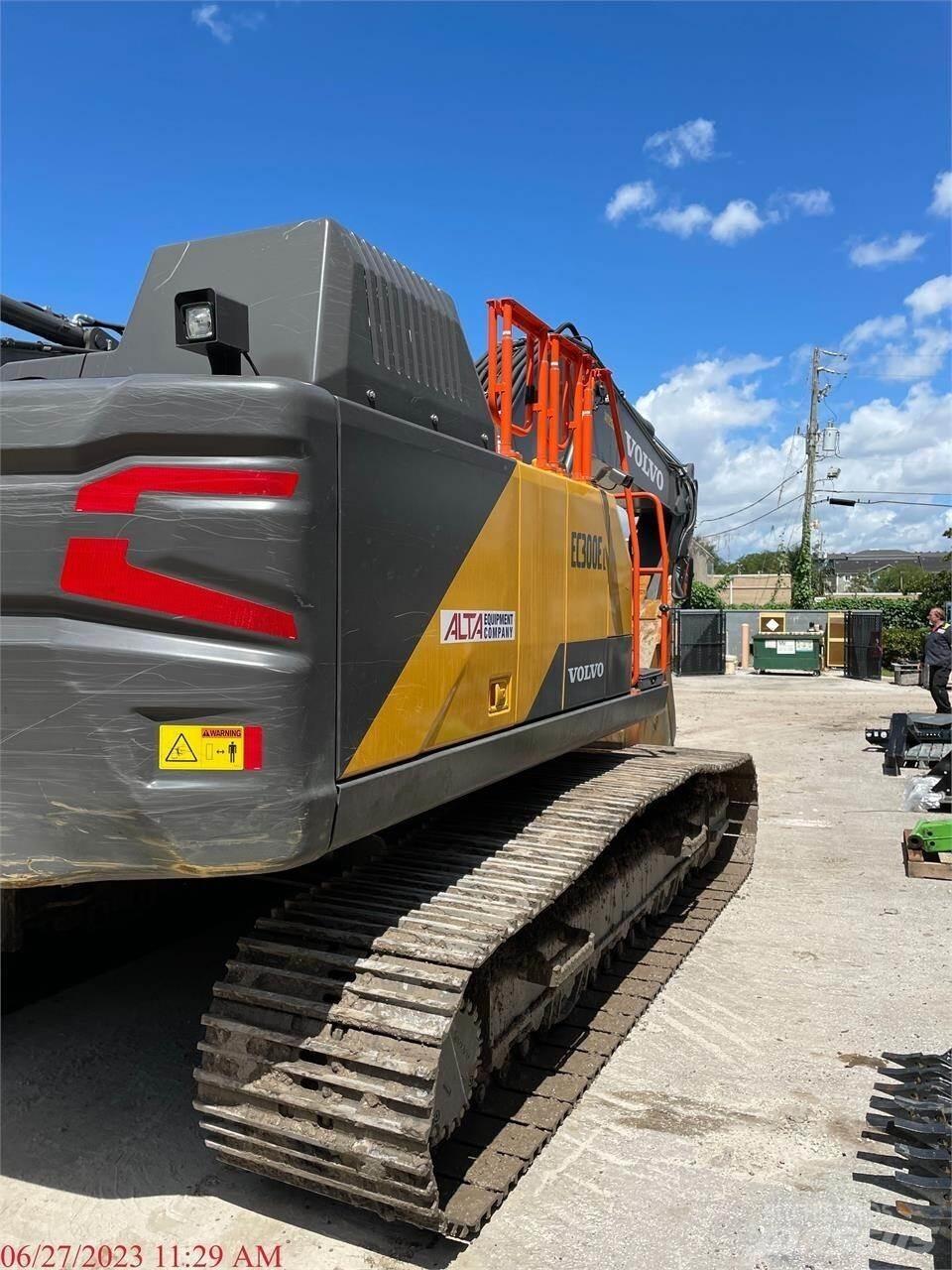 Volvo EC300EL 履带挖掘机
