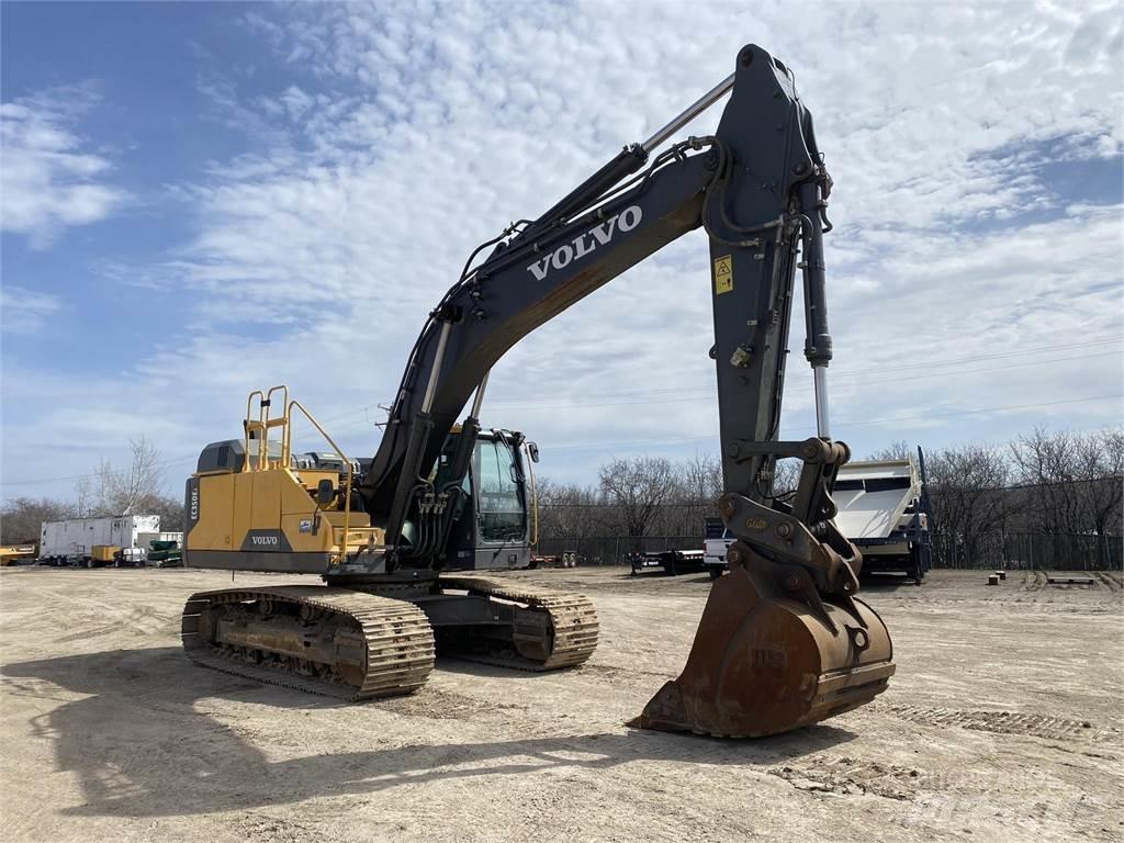 Volvo EC350EL 履带挖掘机