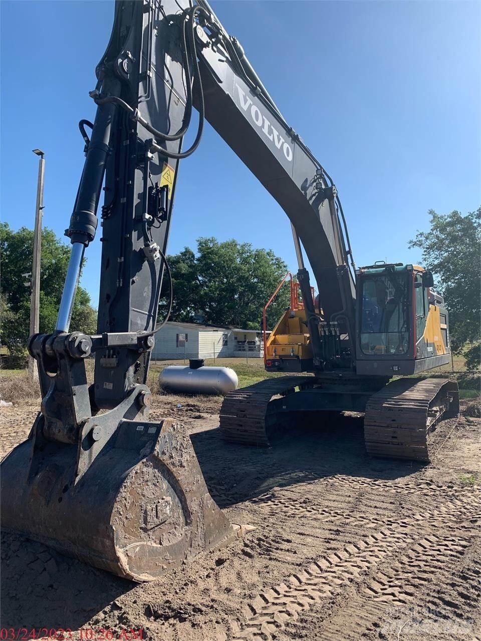 Volvo EC350EL 履带挖掘机