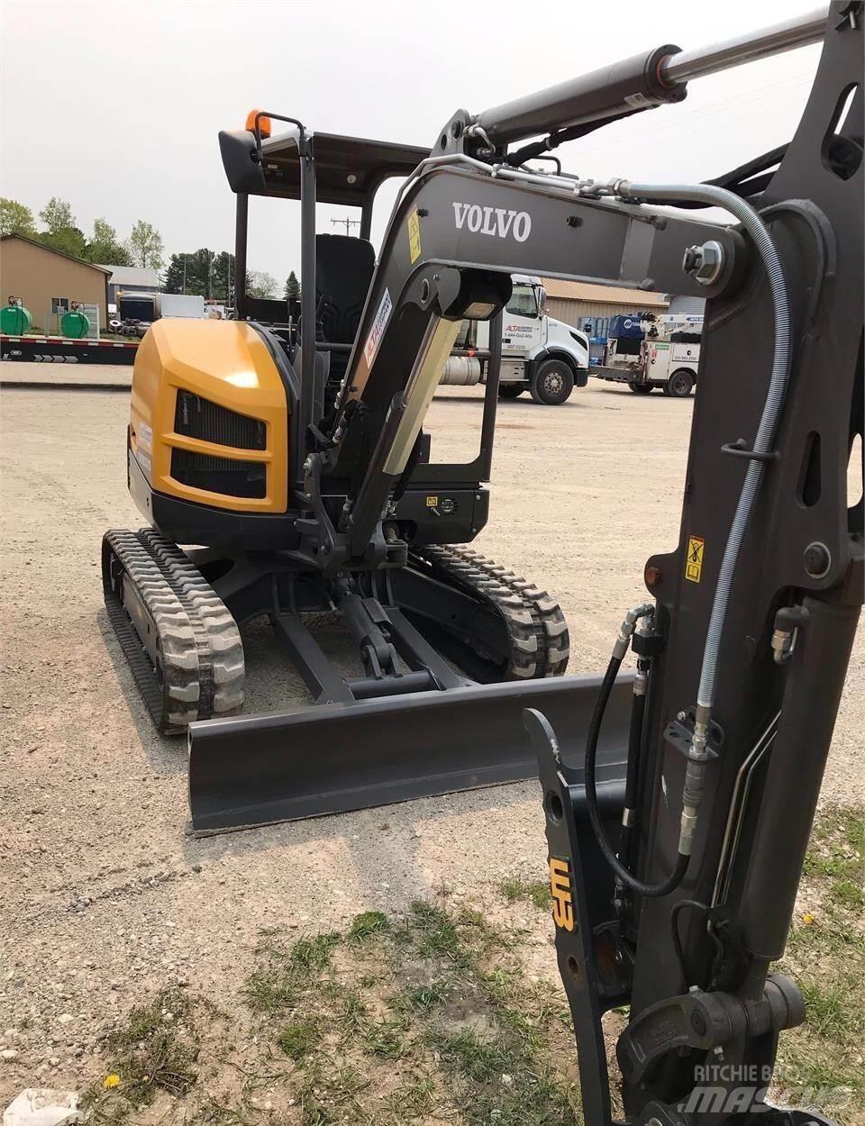 Volvo EC35D 小型挖掘机