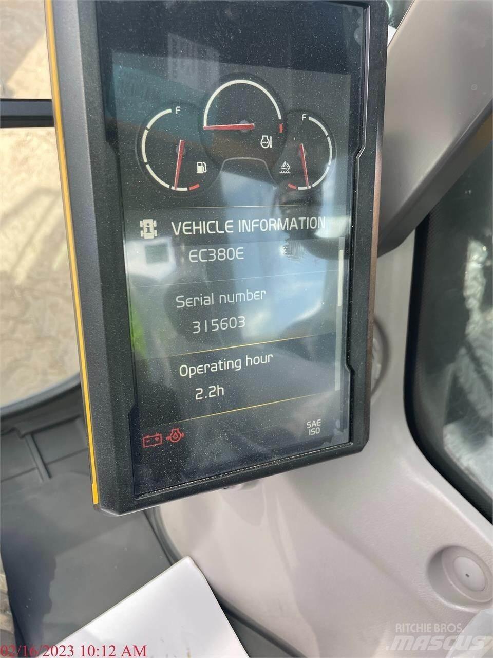 Volvo EC380EL 履带挖掘机