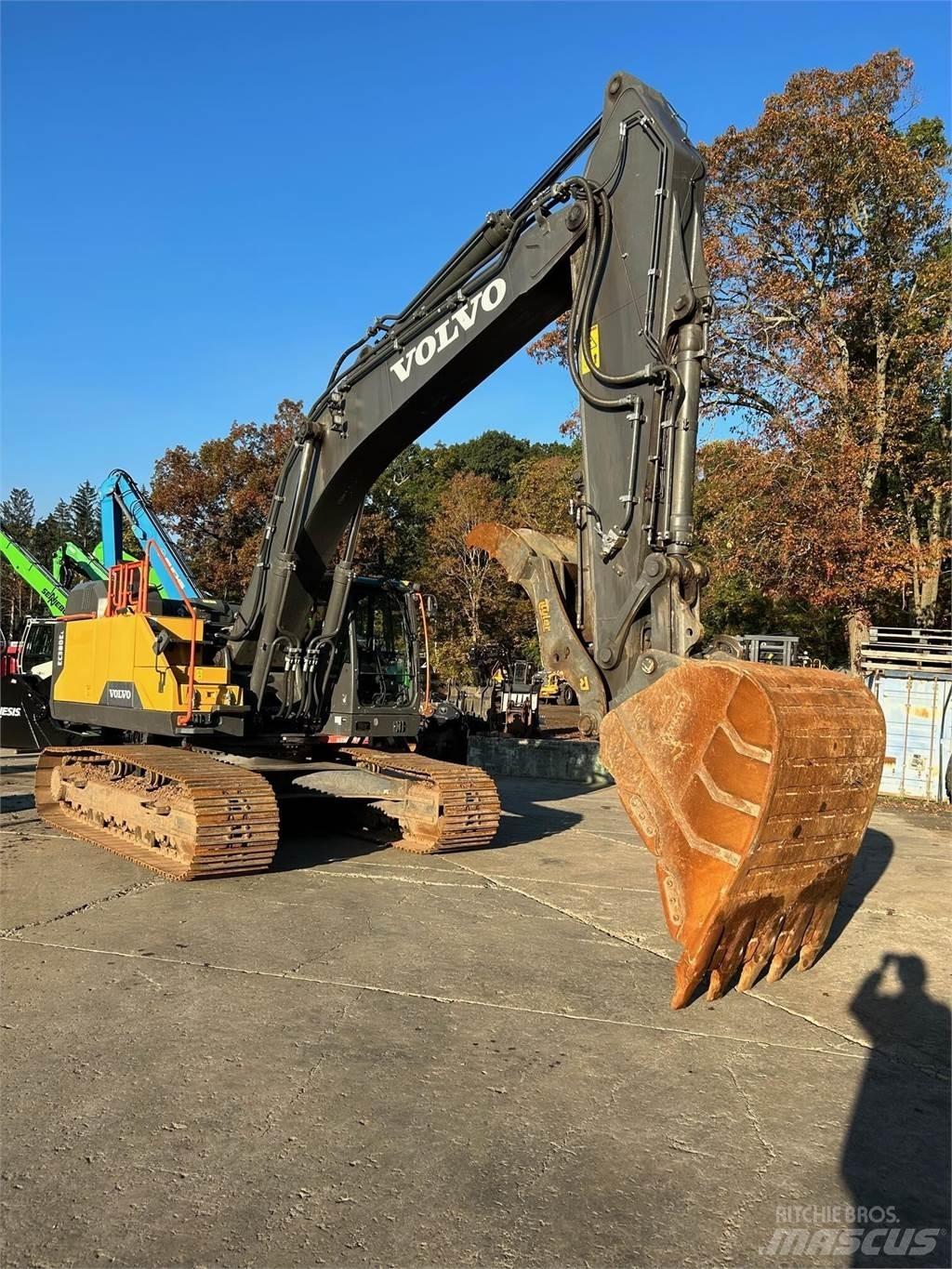 Volvo EC380EL 履带挖掘机