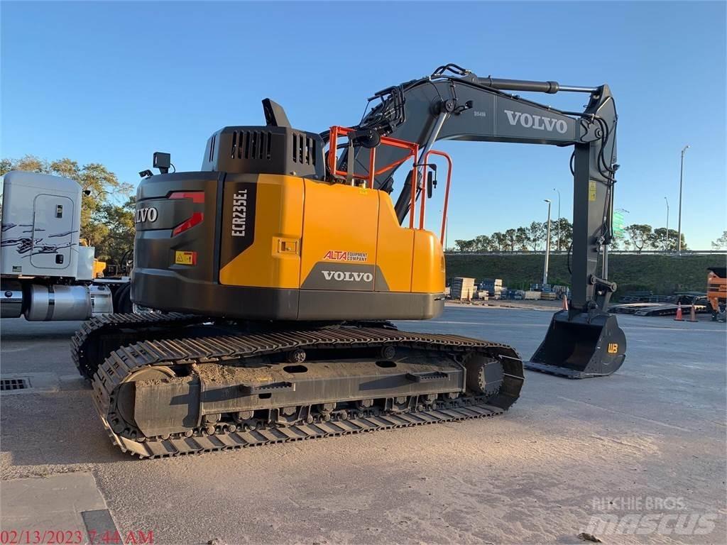 Volvo ECR235EL 履带挖掘机