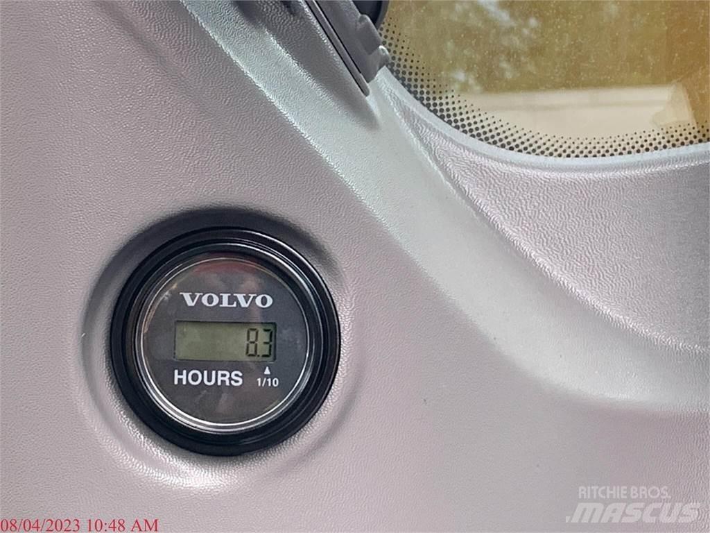 Volvo ECR235EL 履带挖掘机