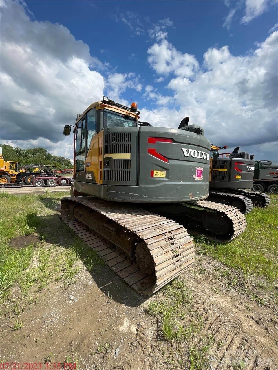 Volvo ECR235EL 履带挖掘机