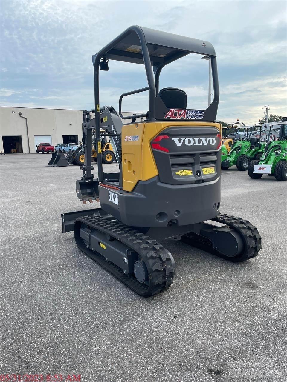 Volvo ECR25D 小型挖掘机