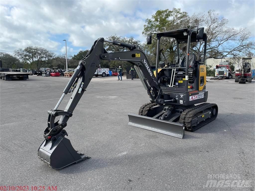 Volvo ECR25D 小型挖掘机