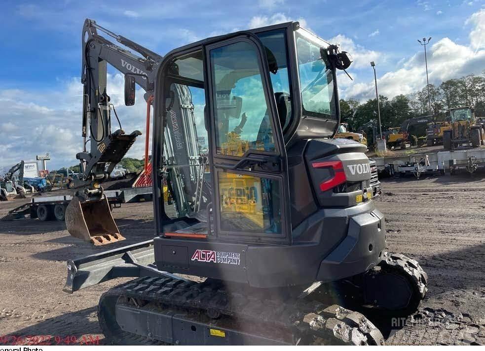 Volvo ECR50F 小型挖掘机
