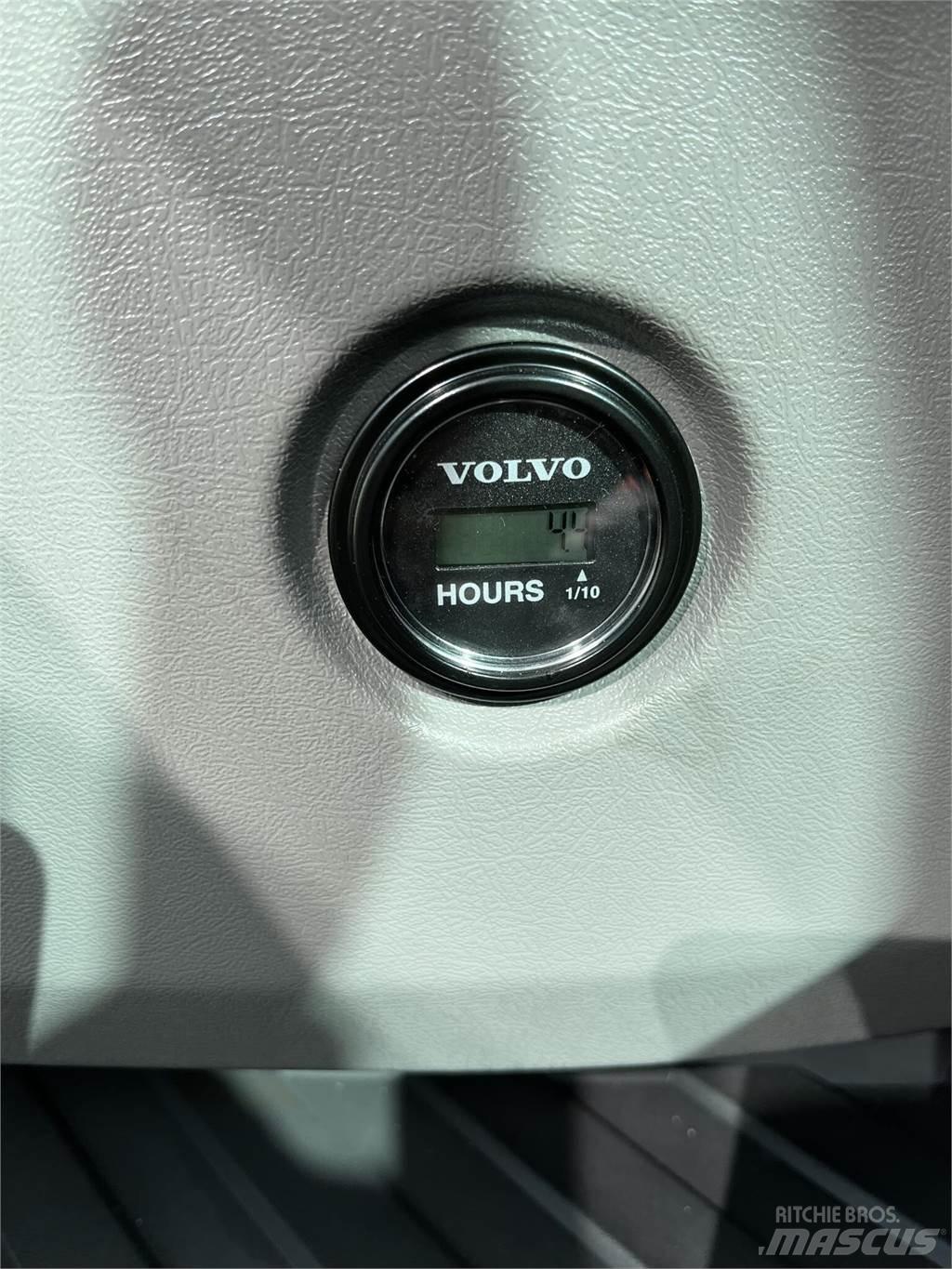 Volvo ECR88D 履带挖掘机