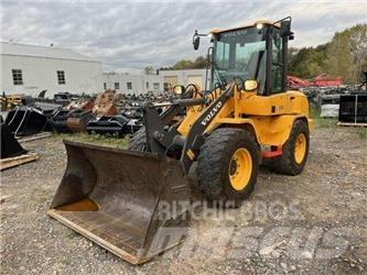 Volvo L30G 轮式装载机