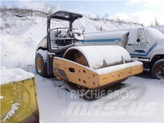 Volvo SD115 双轮压路机