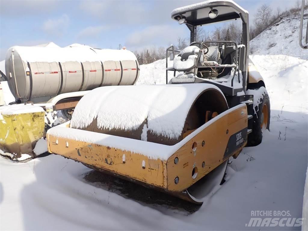 Volvo SD115 双轮压路机