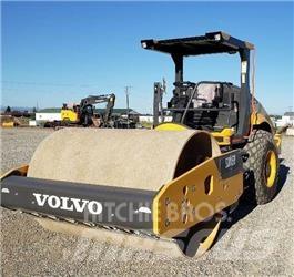 Volvo SD115B 双轮压路机