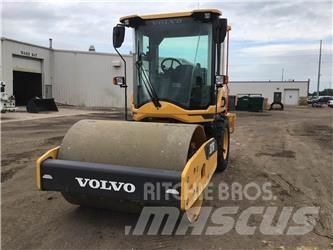 Volvo SD75B 双轮压路机
