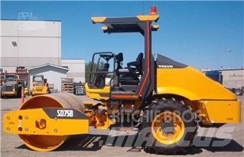 Volvo SD75B 双轮压路机