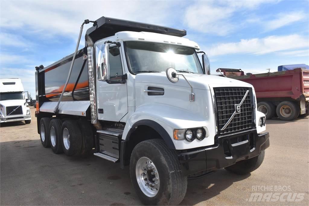 Volvo VHD84B300 自卸式货车