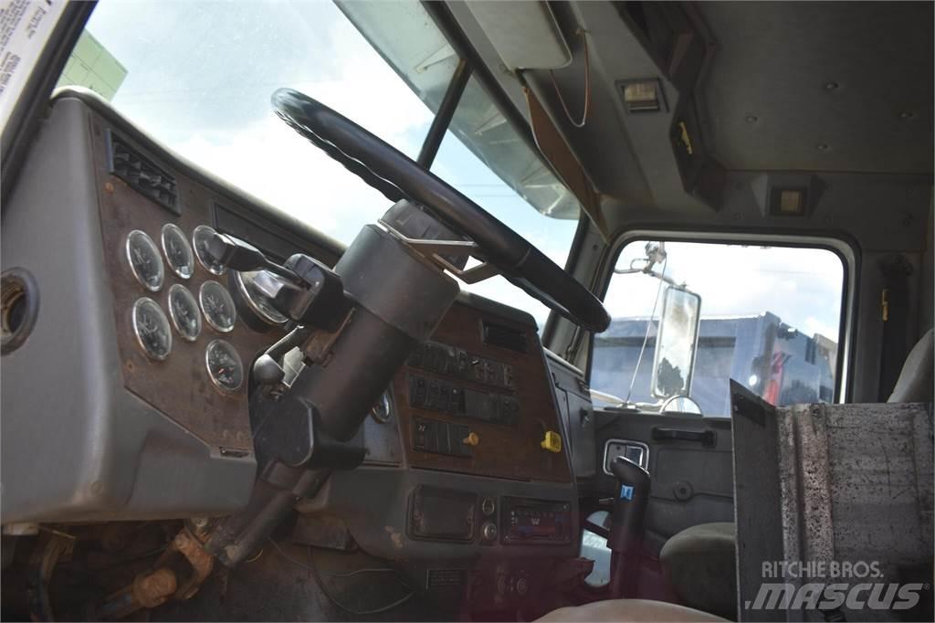 Western Star 4800 自卸式货车