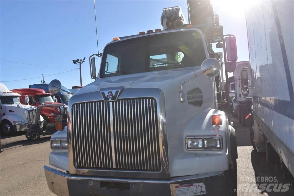Western Star 4900 起重车