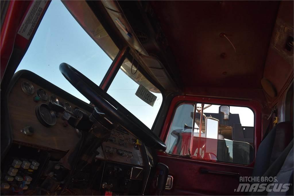 Western Star 4964 自卸式货车