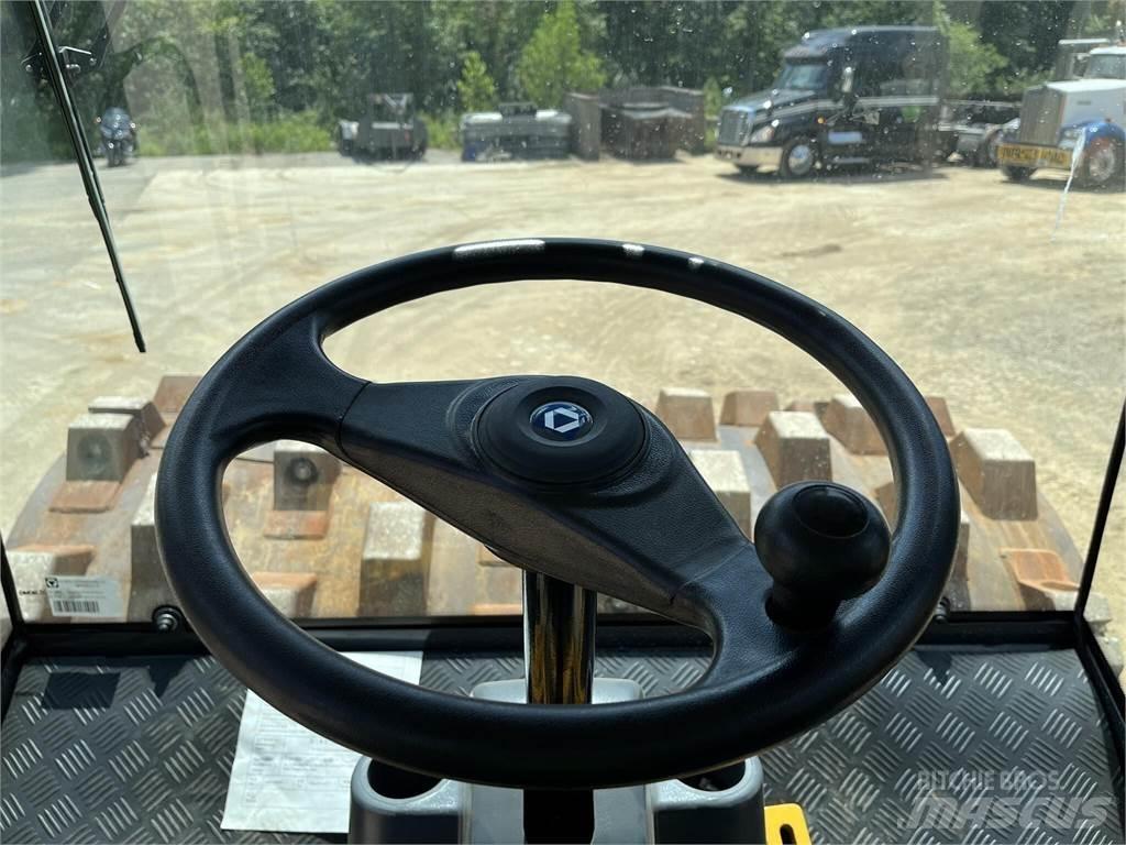 XCMG CV123PDU 双轮压路机