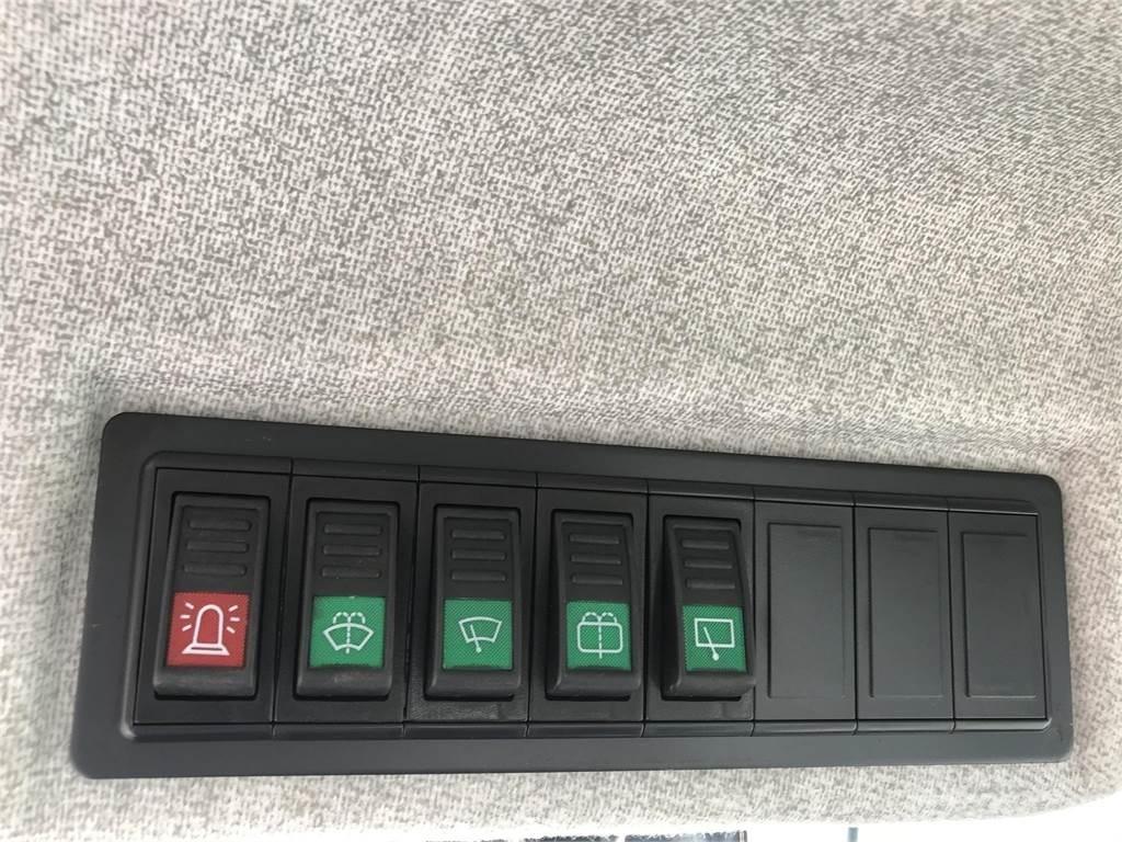 XCMG CV83PDU 垃圾压实机