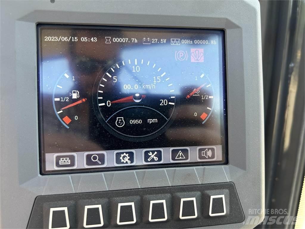 XCMG CV83PDU 双轮压路机