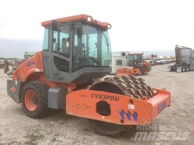 XCMG CV83PDU 双轮压路机