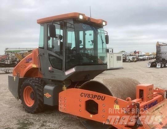 XCMG CV83PDU 双轮压路机