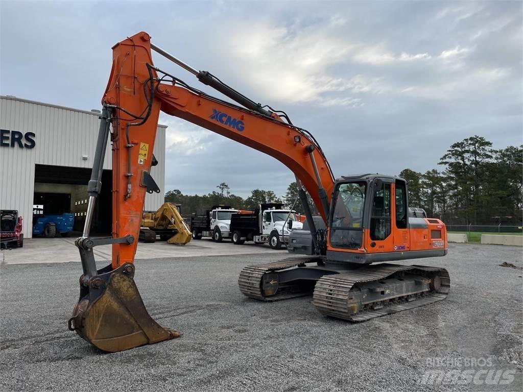 XCMG XE210CU 履带挖掘机