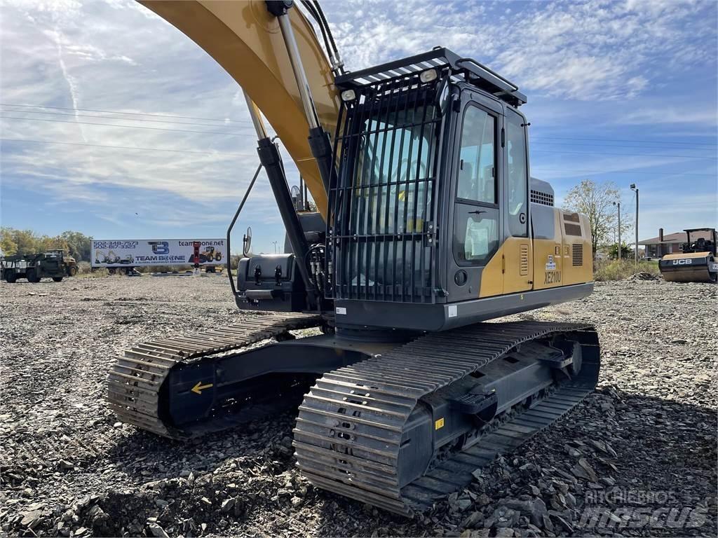 XCMG XE210U 履带挖掘机