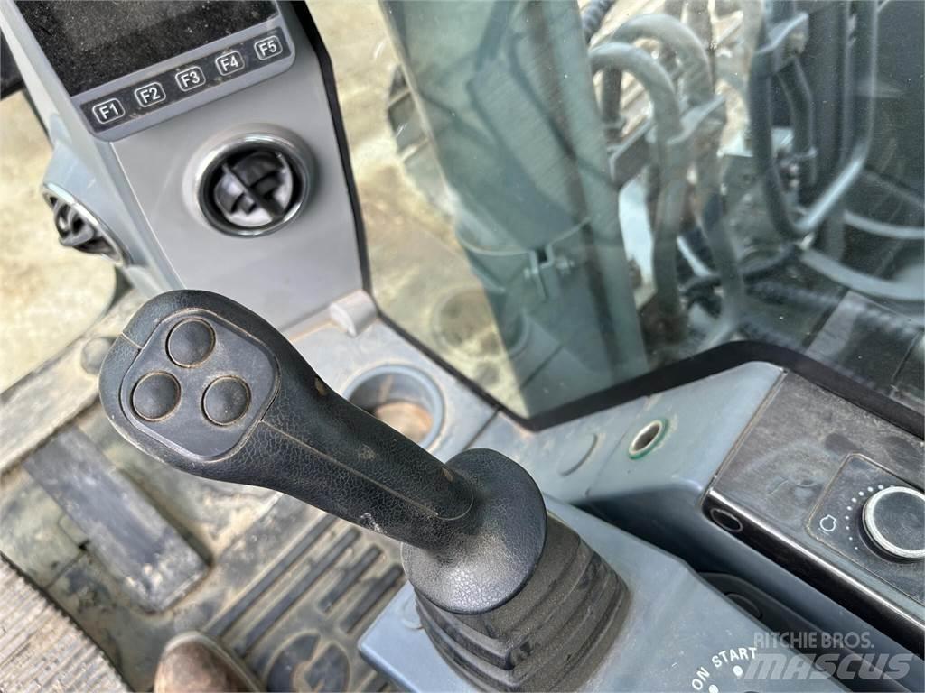 XCMG XE210U 履带挖掘机