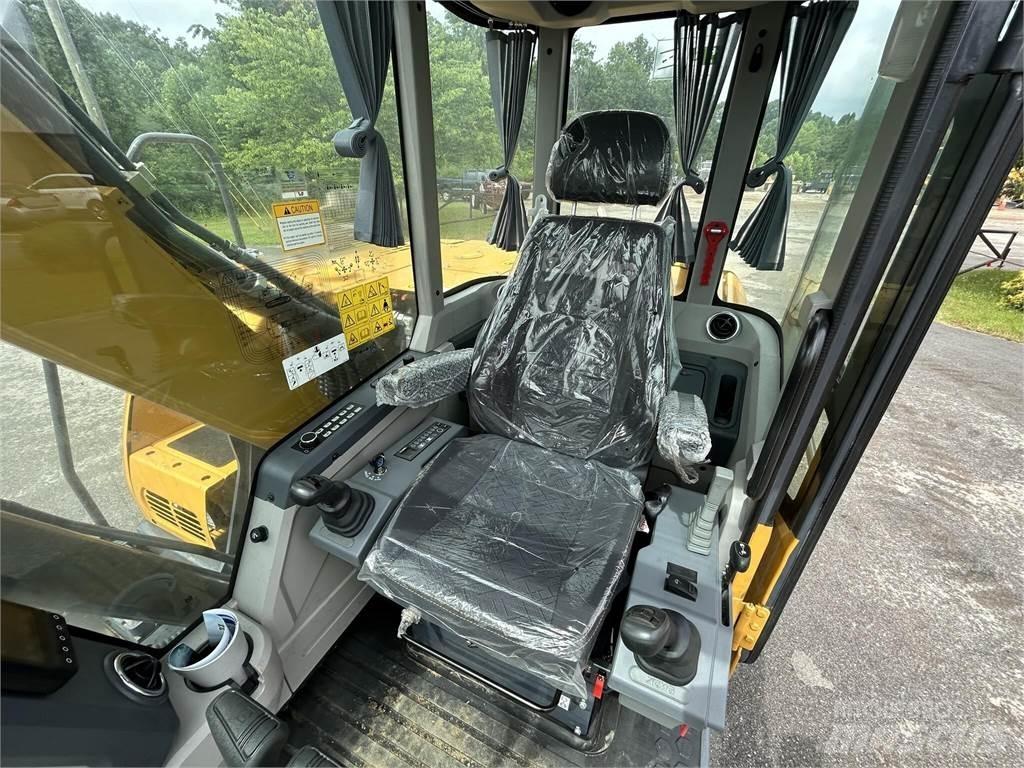 XCMG XE75U 履带挖掘机